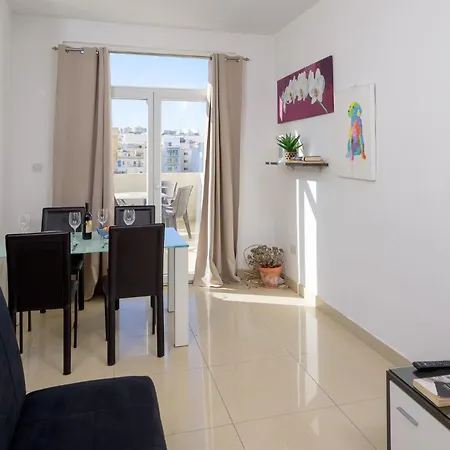 Διαμέρισμα Stylish Saint Julians 1 Bedroom Penthouse With Terrace In The Centre With Seaview