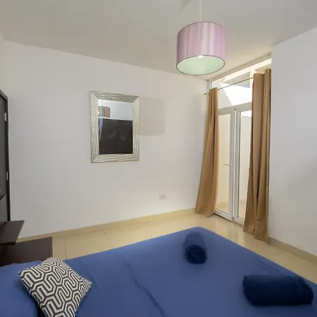 Lejlighed Stylish Saint Julians 1 Bedroom Penthouse With Terrace In The Centre With Seaview Saint Julian's