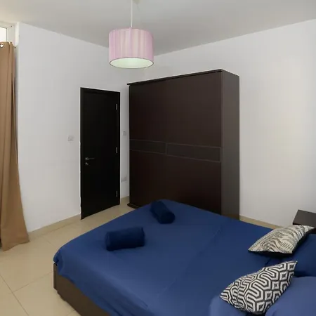 Stylish Saint Julians 1 Bedroom Penthouse With Terrace In The Centre With Seaview Lejlighed *