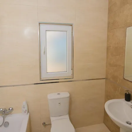 Stylish Saint Julians 1 Bedroom Penthouse With Terrace In The Centre With Seaview *